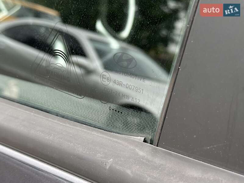 Позашляховик / Кросовер Hyundai ix35 2010 в Сумах