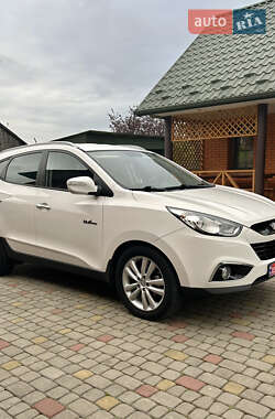 Позашляховик / Кросовер Hyundai ix35 2013 в 