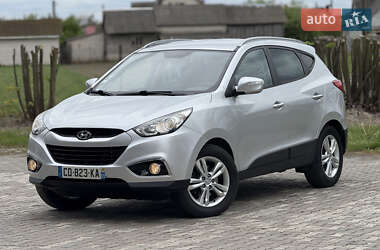 Позашляховик / Кросовер Hyundai ix35 2011 в 