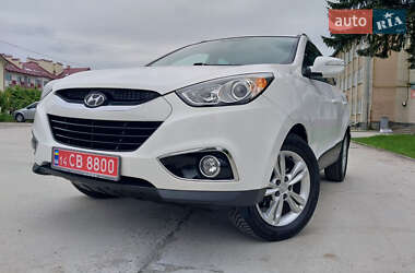 Внедорожник / Кроссовер Hyundai ix35 2012 в 