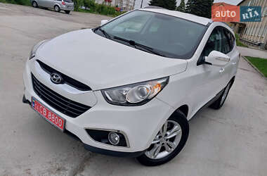 Внедорожник / Кроссовер Hyundai ix35 2012 в 