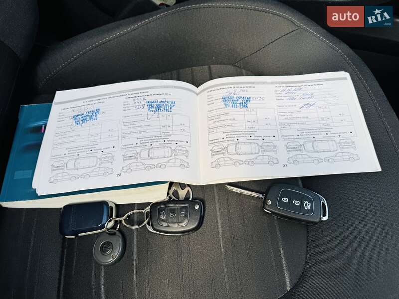 Позашляховик / Кросовер Hyundai ix35 2013 в Одесі