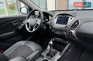 Внедорожник / Кроссовер Hyundai ix35 2014 в 