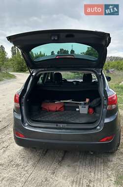 Позашляховик / Кросовер Hyundai ix35 2010 в 