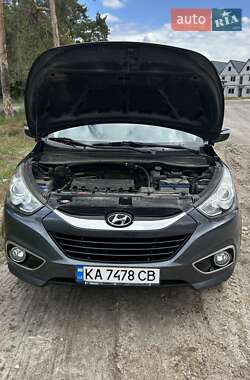 Позашляховик / Кросовер Hyundai ix35 2010 в 
