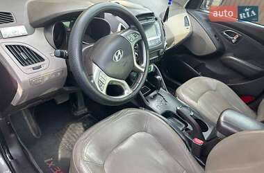 Позашляховик / Кросовер Hyundai ix35 2011 в 