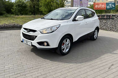 Позашляховик / Кросовер Hyundai ix35 2011 в 
