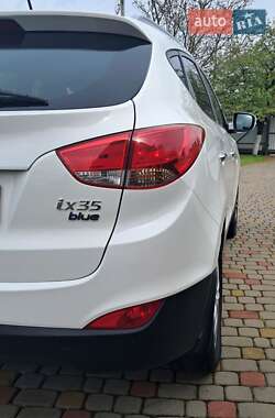 Позашляховик / Кросовер Hyundai ix35 2013 в 