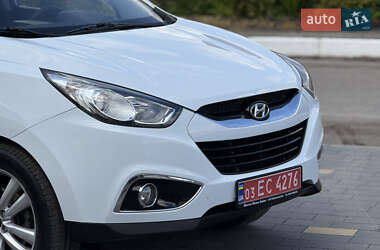 Позашляховик / Кросовер Hyundai ix35 2010 в 