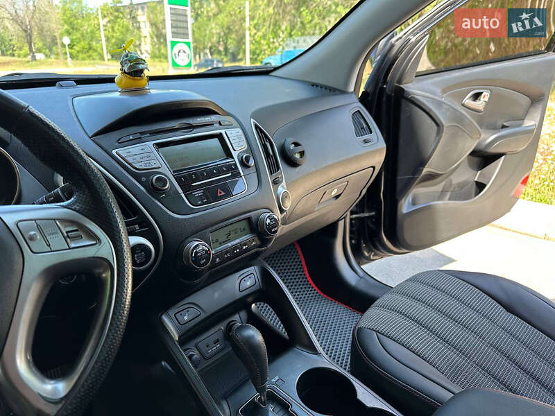 Позашляховик / Кросовер Hyundai ix35 2011 в Дніпрі