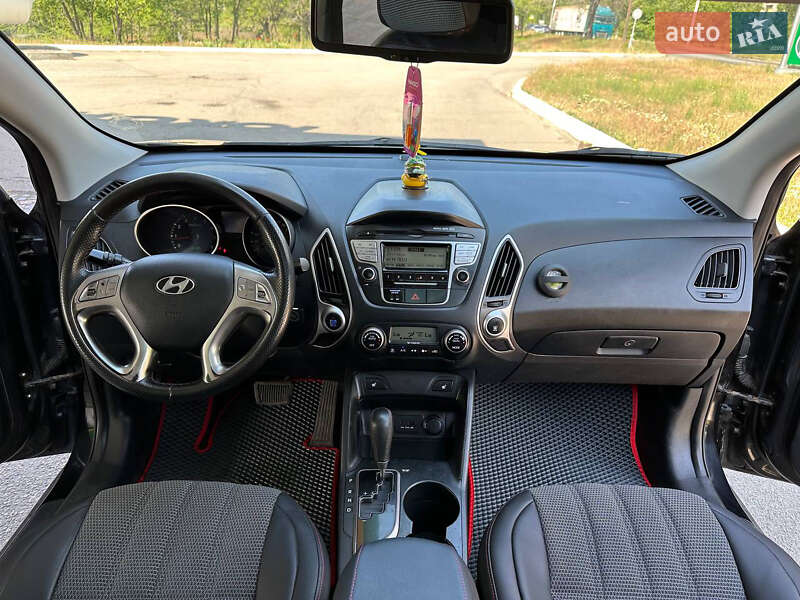 Позашляховик / Кросовер Hyundai ix35 2011 в Дніпрі