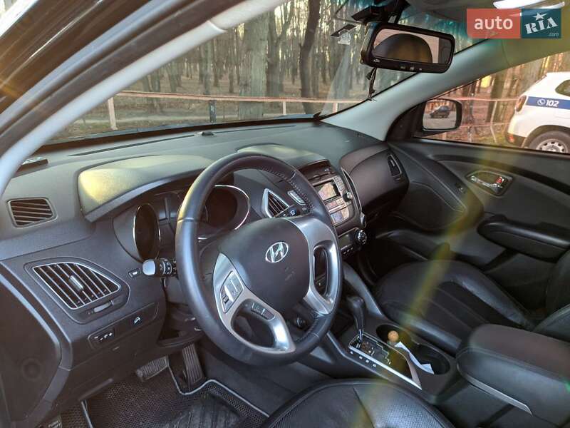 Позашляховик / Кросовер Hyundai ix35 2010 в Одесі