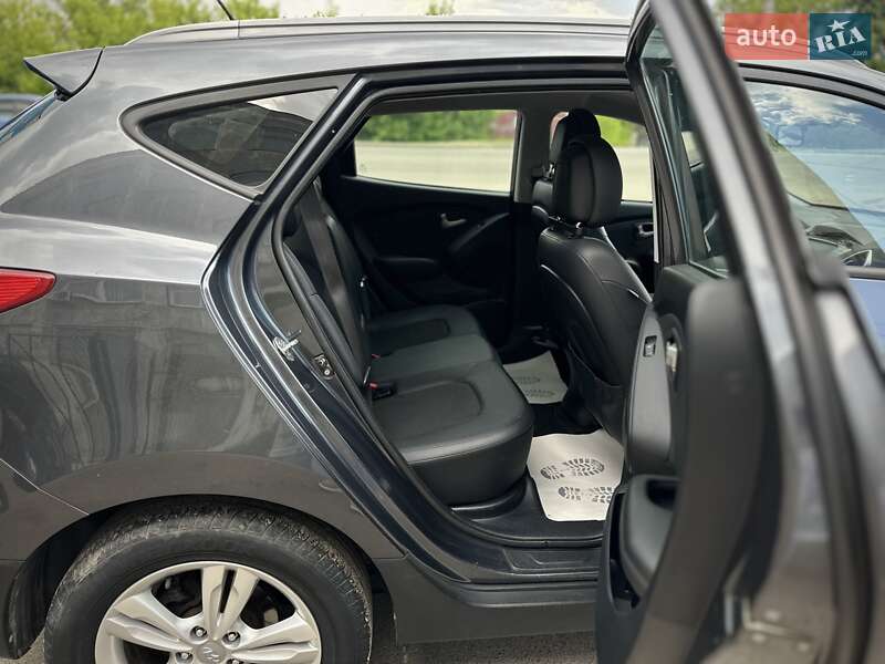 Внедорожник / Кроссовер Hyundai ix35 2011 в Сумах