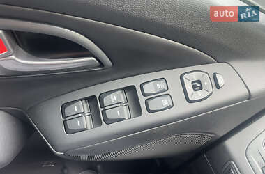 Внедорожник / Кроссовер Hyundai ix35 2014 в 