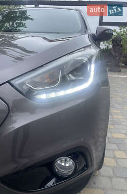 Внедорожник / Кроссовер Hyundai ix35 2014 в 