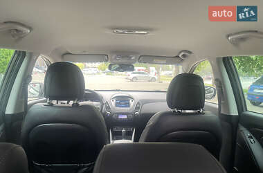Внедорожник / Кроссовер Hyundai ix35 2014 в 