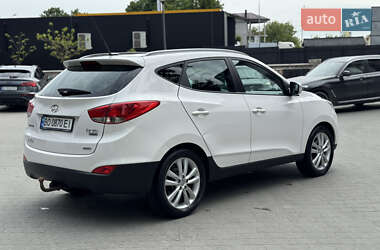 Позашляховик / Кросовер Hyundai ix35 2012 в 