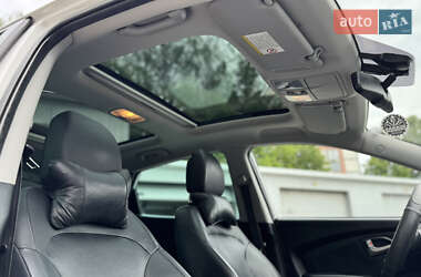 Позашляховик / Кросовер Hyundai ix35 2012 в 