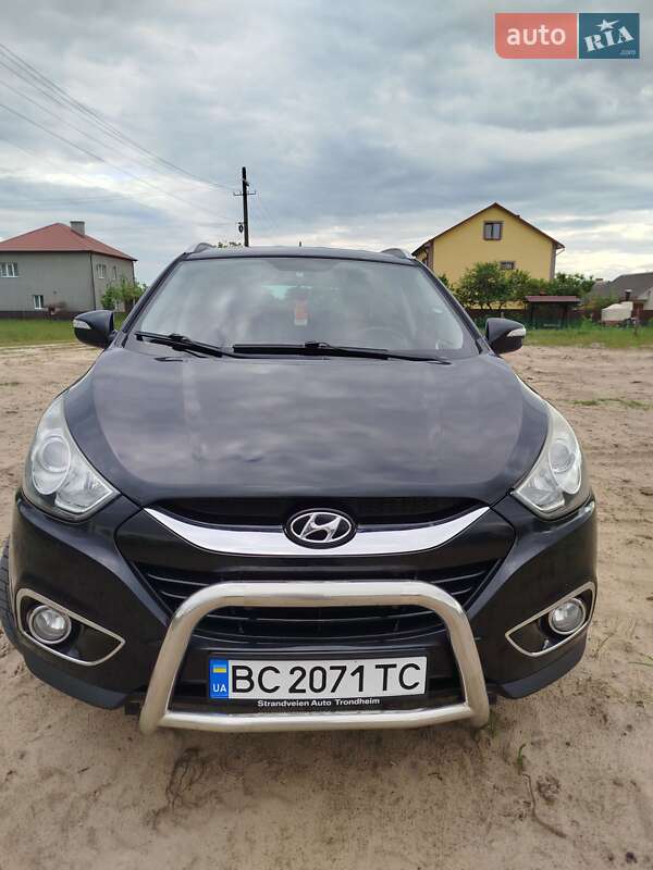 Внедорожник / Кроссовер Hyundai ix35 2010 в Каменке-Бугской