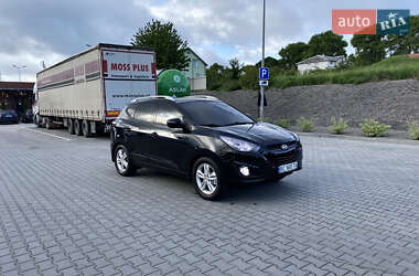 Внедорожник / Кроссовер Hyundai ix35 2010 в 
