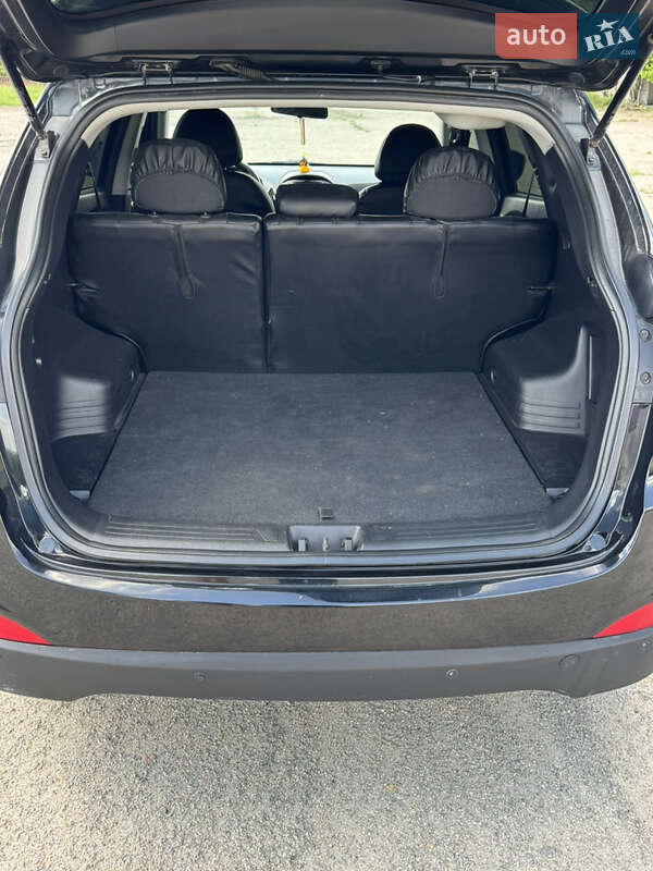 Позашляховик / Кросовер Hyundai ix35 2011 в Краснограді