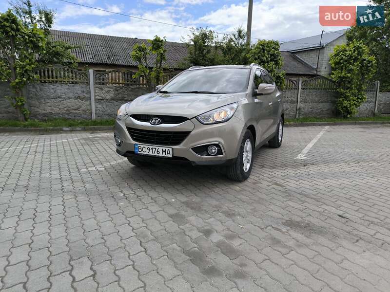 Внедорожник / Кроссовер Hyundai ix35 2010 в Городке