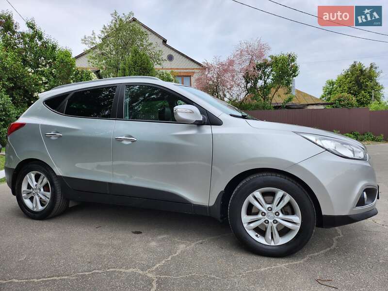 Позашляховик / Кросовер Hyundai ix35 2010 в Києві