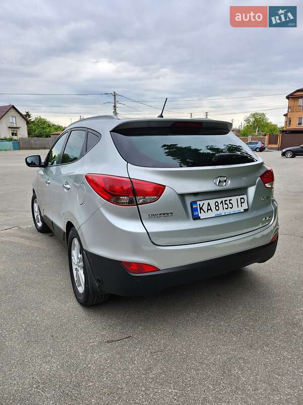 Позашляховик / Кросовер Hyundai ix35 2010 в Києві