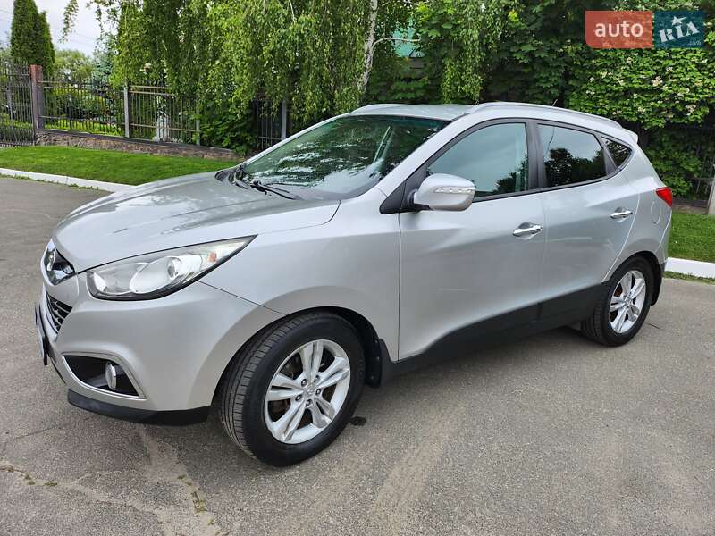 Позашляховик / Кросовер Hyundai ix35 2010 в Києві