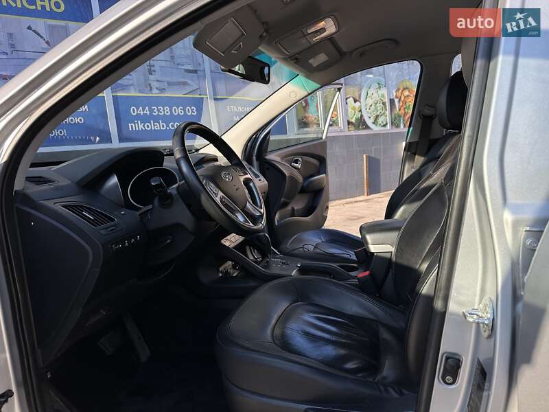 Позашляховик / Кросовер Hyundai ix35 2010 в Києві