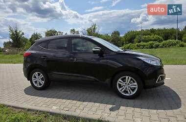 Внедорожник / Кроссовер Hyundai ix35 2012 в 