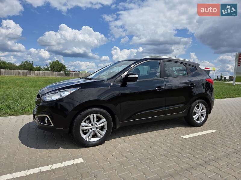 Внедорожник / Кроссовер Hyundai ix35 2012 в Харькове