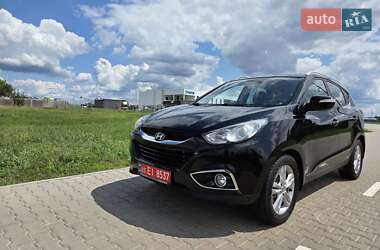 Внедорожник / Кроссовер Hyundai ix35 2012 в 