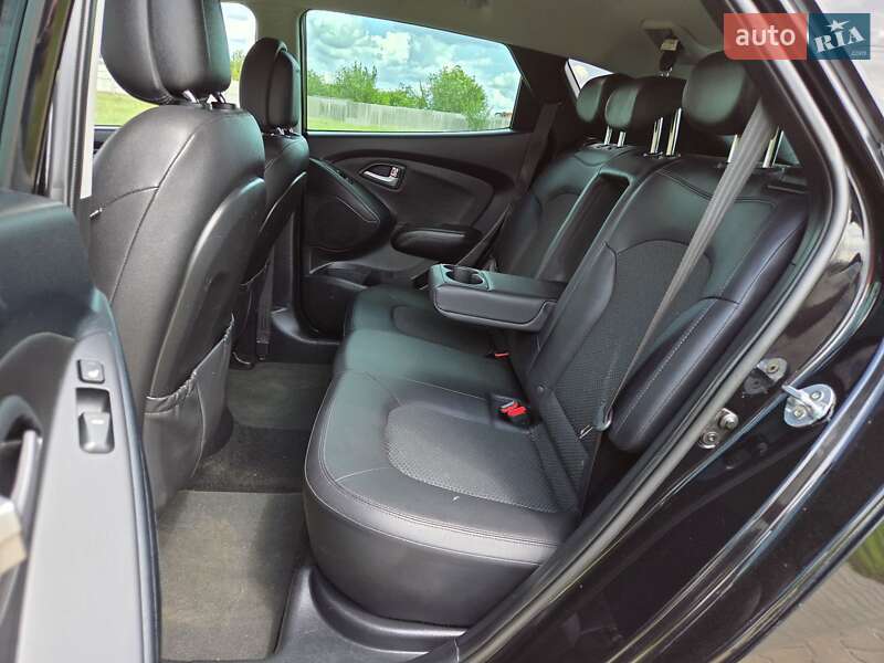 Внедорожник / Кроссовер Hyundai ix35 2012 в Харькове