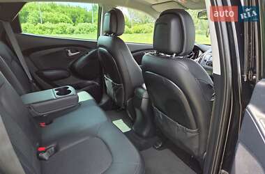 Внедорожник / Кроссовер Hyundai ix35 2012 в 