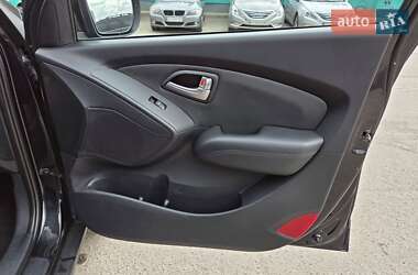 Внедорожник / Кроссовер Hyundai ix35 2011 в 