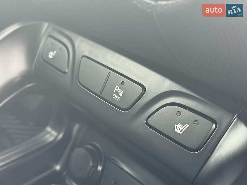 Внедорожник / Кроссовер Hyundai ix35 2013 в Ровно