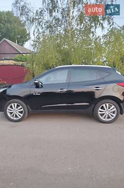 Внедорожник / Кроссовер Hyundai ix35 2012 в 