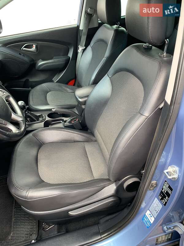 Внедорожник / Кроссовер Hyundai ix35 2012 в Ивано-Франковске