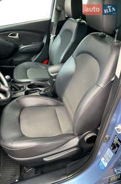 Позашляховик / Кросовер Hyundai ix35 2012 в 
