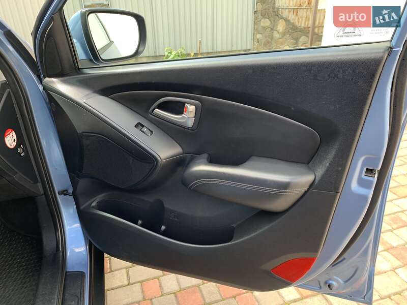 Внедорожник / Кроссовер Hyundai ix35 2012 в Ивано-Франковске