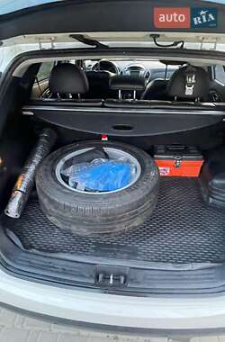 Внедорожник / Кроссовер Hyundai ix35 2011 в 