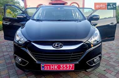 Внедорожник / Кроссовер Hyundai ix35 2013 в 