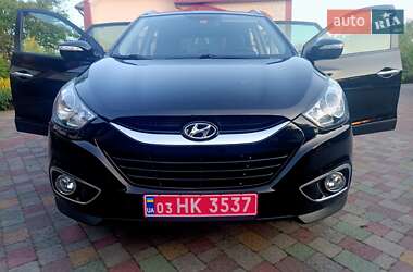 Внедорожник / Кроссовер Hyundai ix35 2013 в 