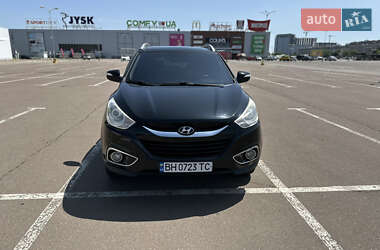 Позашляховик / Кросовер Hyundai ix35 2010 в Одесі