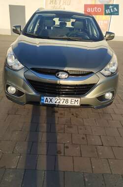 Внедорожник / Кроссовер Hyundai ix35 2010 в Харькове