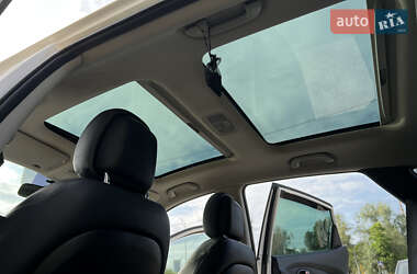 Внедорожник / Кроссовер Hyundai ix35 2012 в 