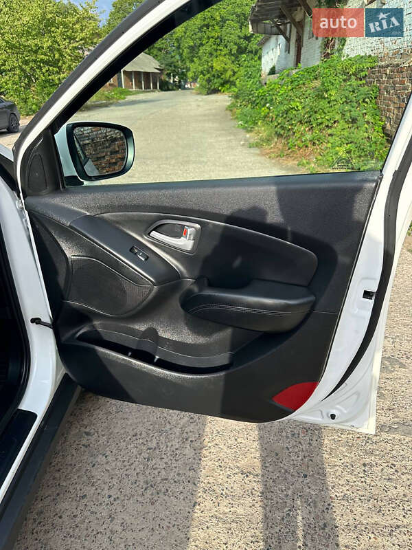 Позашляховик / Кросовер Hyundai ix35 2014 в Одесі