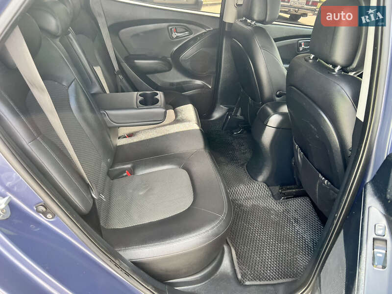 Внедорожник / Кроссовер Hyundai ix35 2011 в Киеве