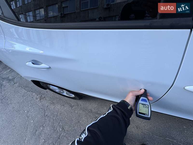 Позашляховик / Кросовер Hyundai ix35 2010 в Сумах